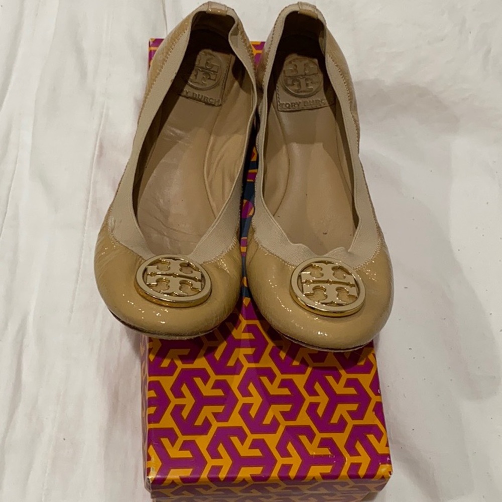 Tory Burch flat size 7.5 camelia pink